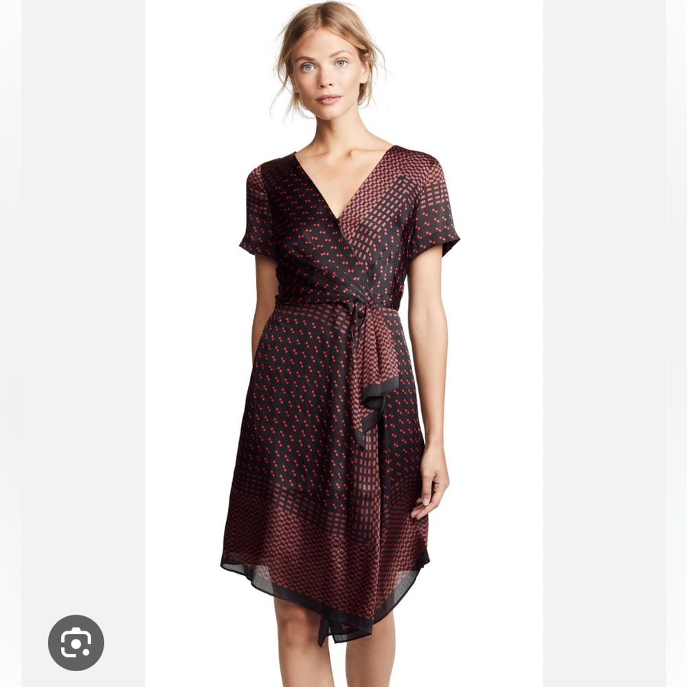 NWOT Club Monaco Tarteen Black and Red Printed Short Sleeve Dress